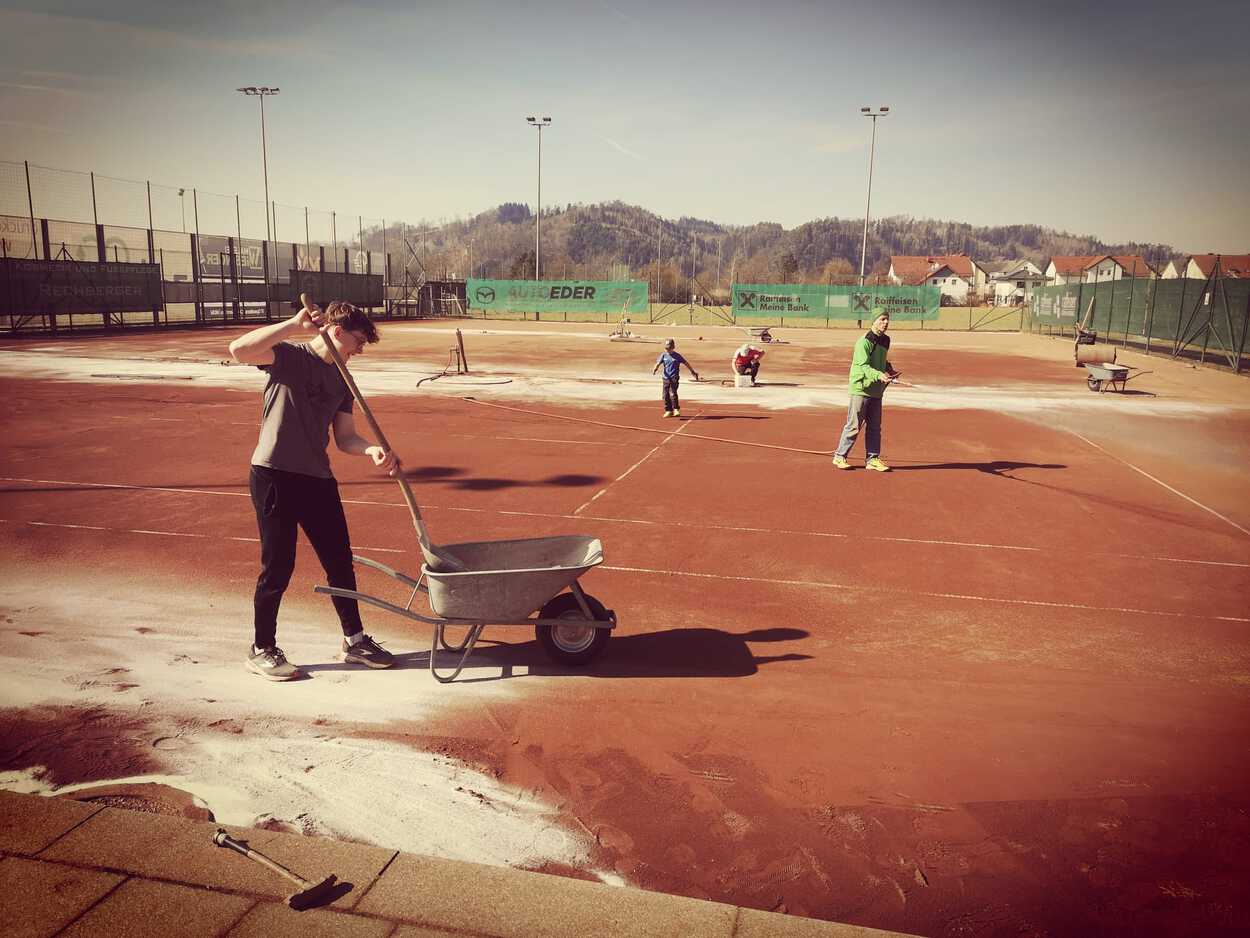 Tennisplätze auswintern am Samstag, 21.03.2026 ab 10:00